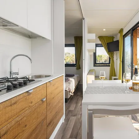 بيت للعطل Stunning In With Kitchen ماندري